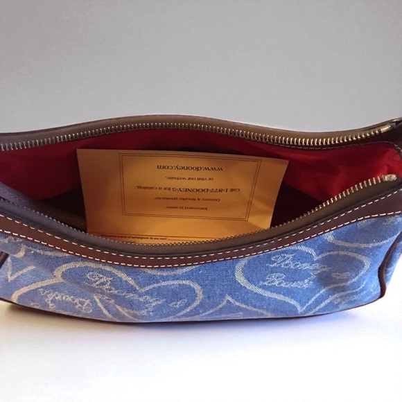 NWT Vintage Dooney & Bourke Heart Logo Denim Canvas Leather Hobo Shoulder Bag - Picture 4 of 8